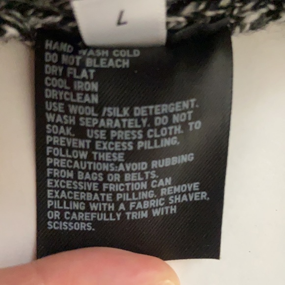 Uniqlo XS marled mockneck ribbed sweater - Picture 6 of 6